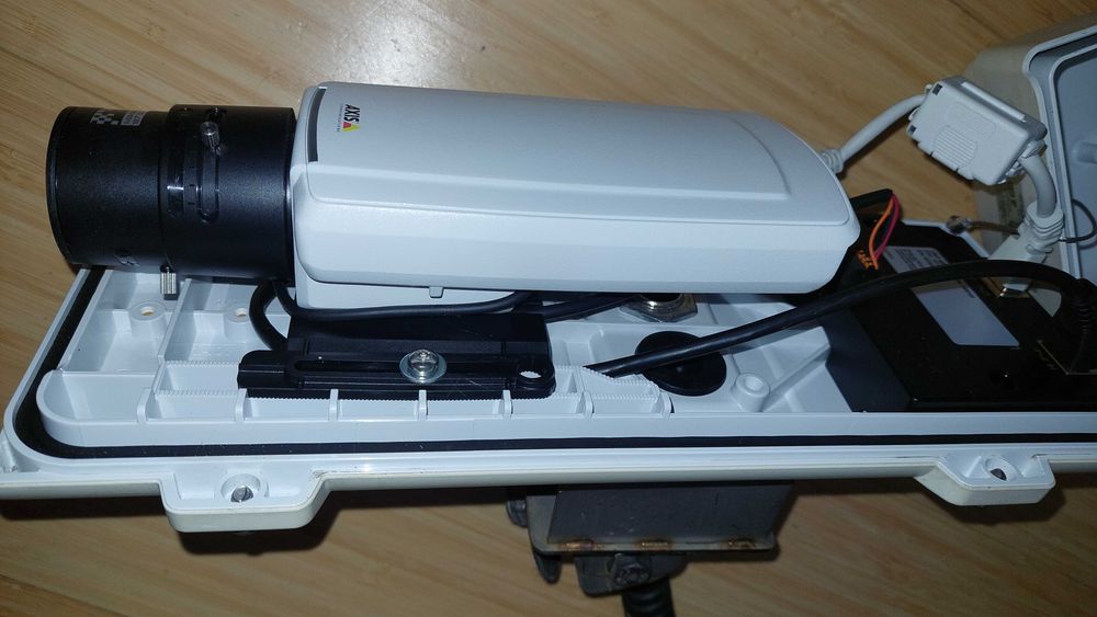 CCTV Камера f=2.8-8.5mm 1:1.2 1/2.7" CS IR Piris MEGAPIXEL AXIS