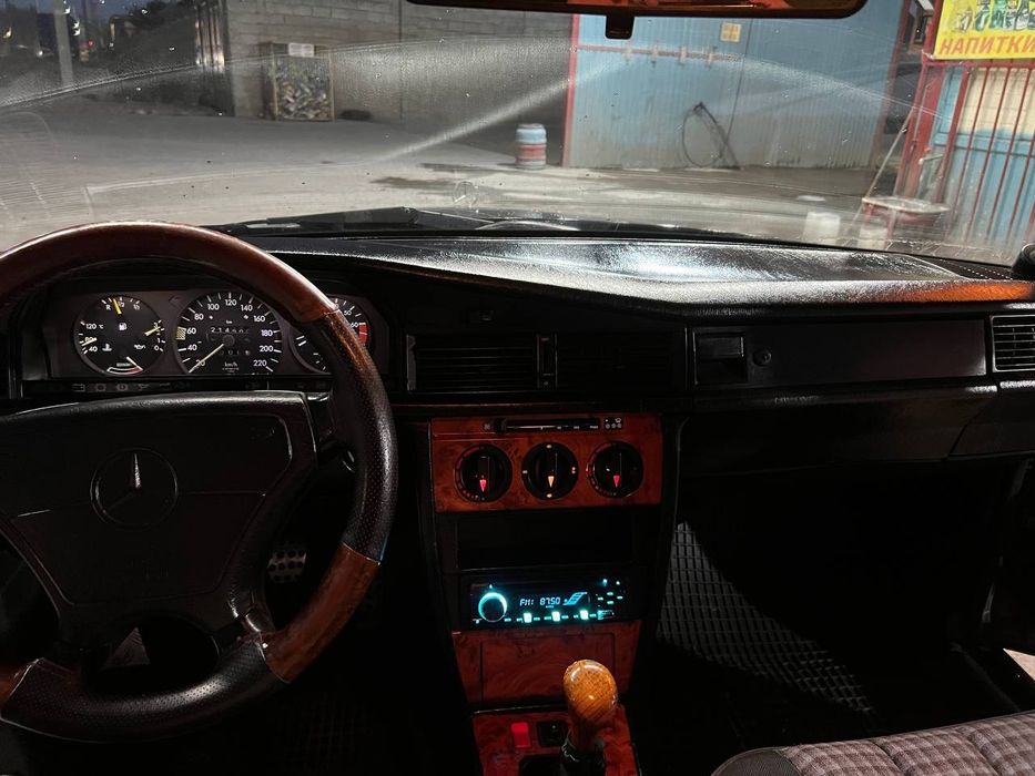 Mercedes - Benz 190