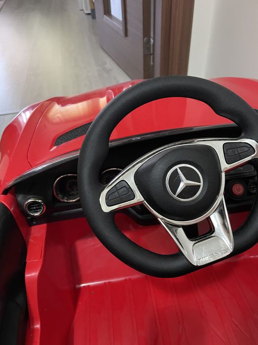 Акумулаторна кола Мерцедес с две места