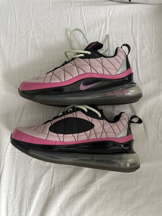 Nike sport wear! Conditie foarte buna!