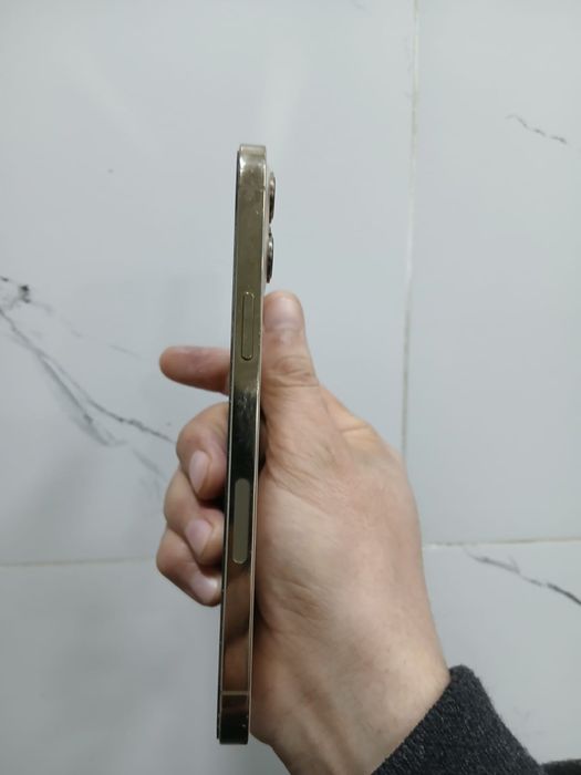 Iphone 12 pro Maks продается