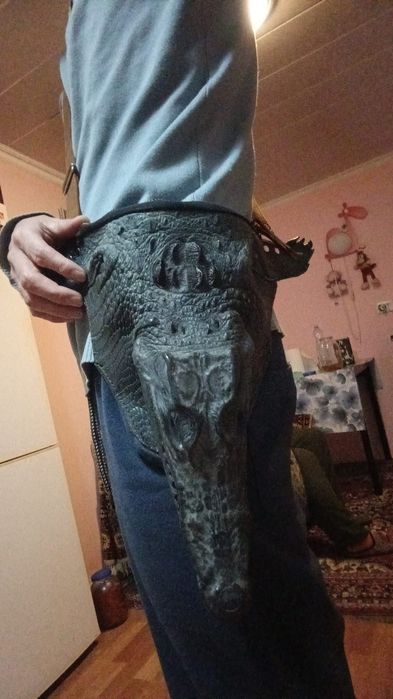Продам сумку из крокодила