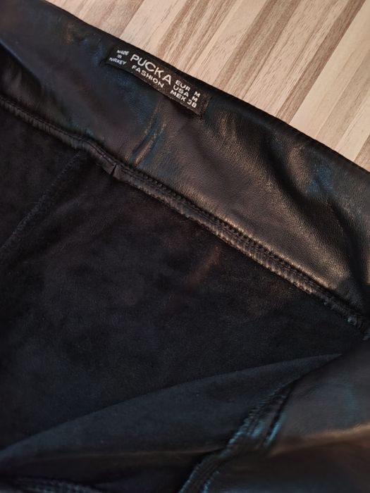 Pantaloni piele sintetica, măsura M