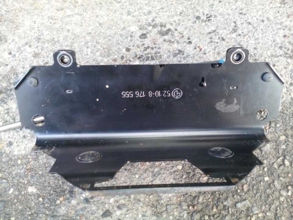 Продам крепление аптечки на бмв