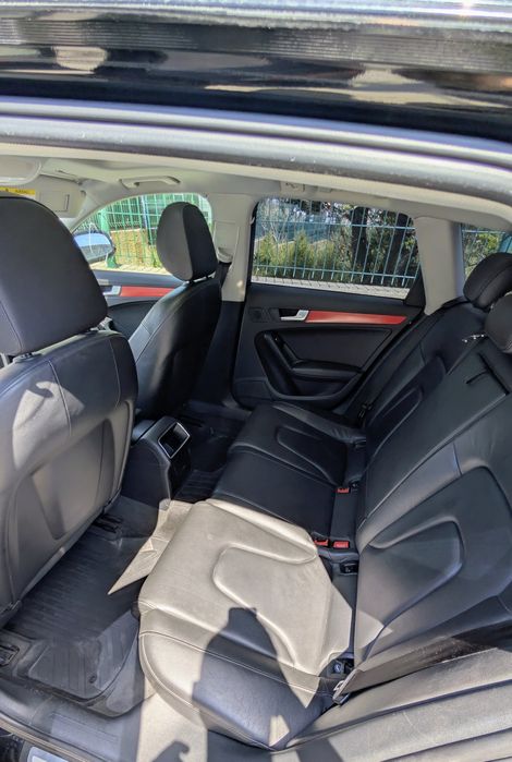 Vând Audi A4 Avant