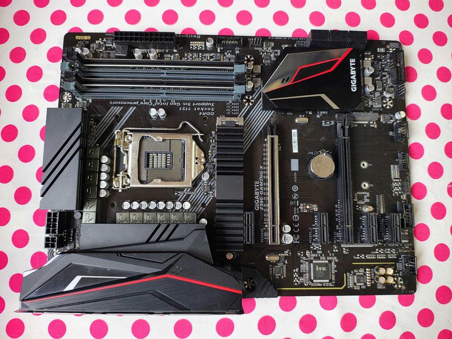 Placa de baza Gigabyte Z390 Gaming X Sk 1151 v2.