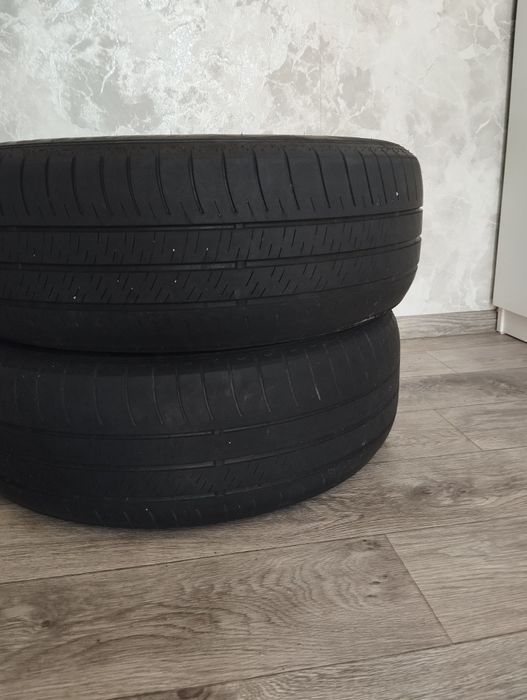 Продам шины летние 215/60/R17