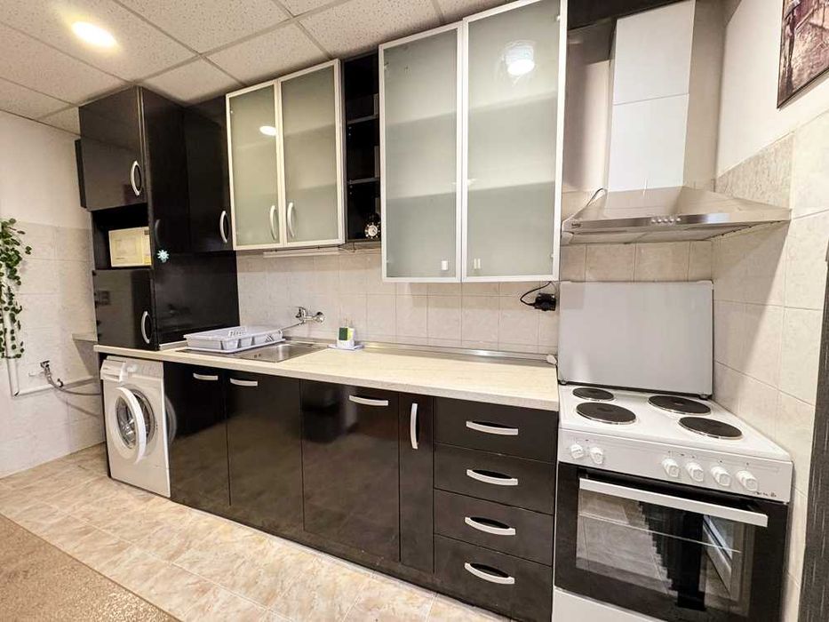 3-стаен просторен апартамент с прекрасн тераса под наем