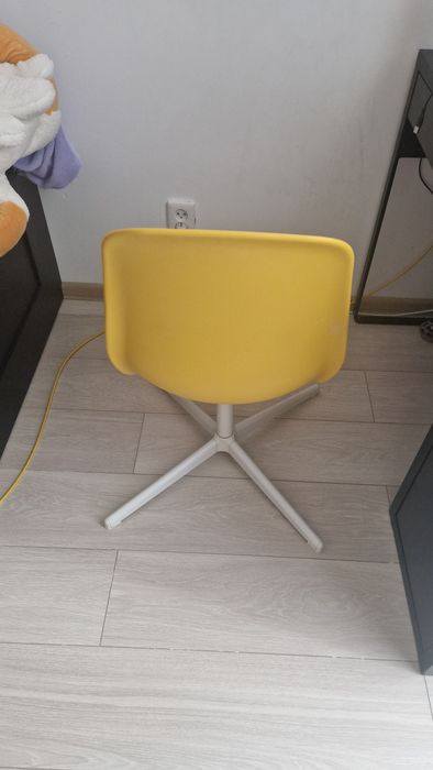 Продам стул IKEA