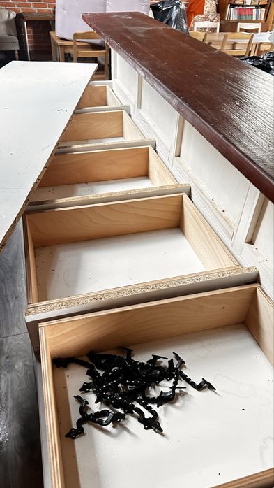 Bar din lemn (proiect DIY)