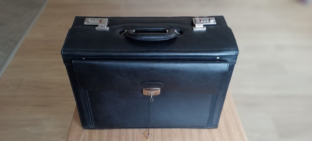 Нов бизнес куфар