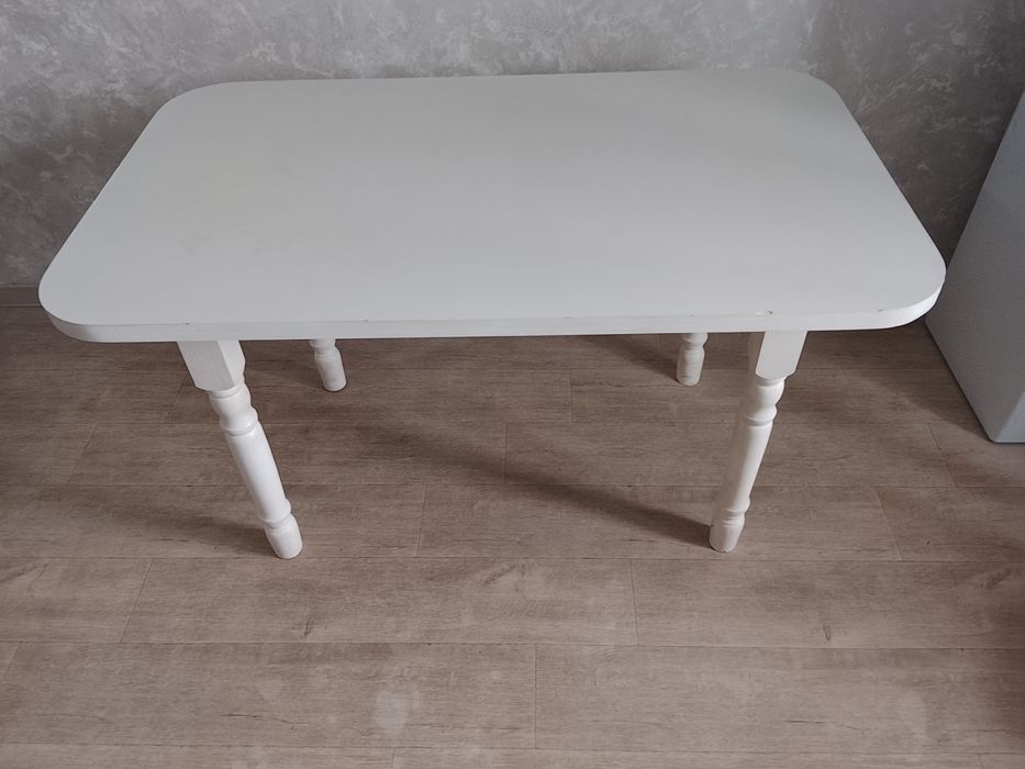 Продаю стол для кухни
