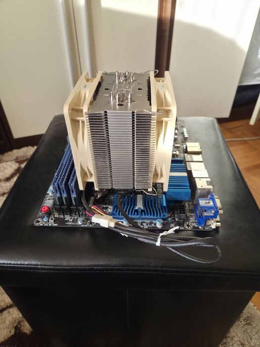 Kit Placă de bază GIGABYTE GA-Z77X-UD5H + i7 3770k + 12gb ram ddr3 + cooler Noctua