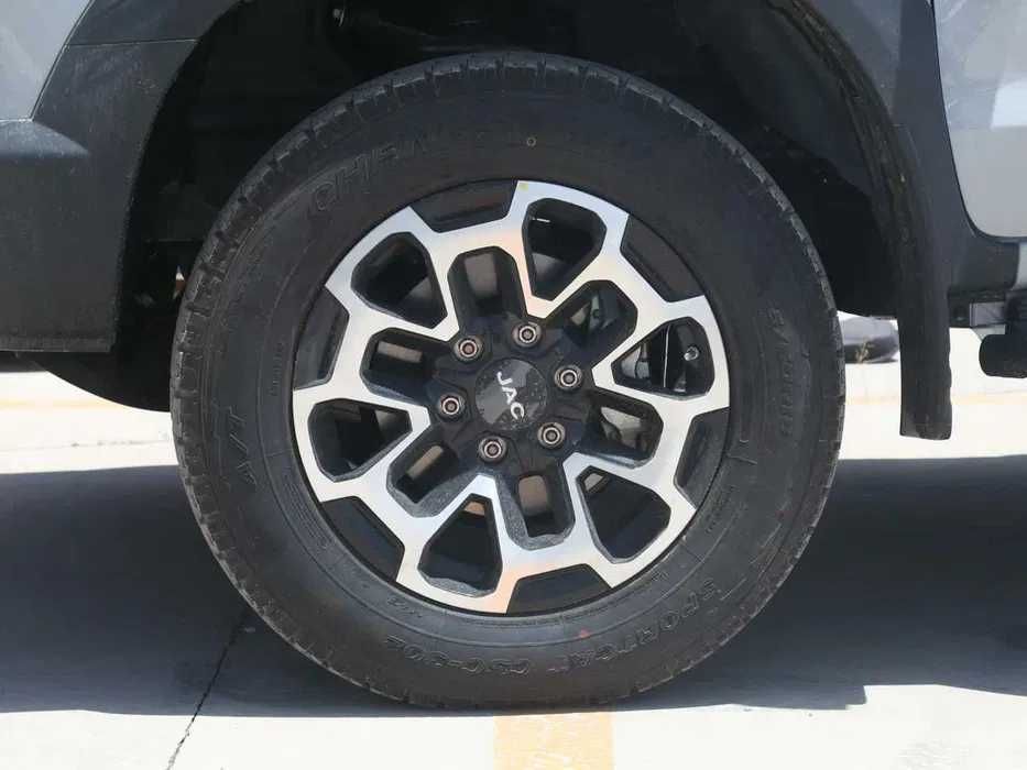 JAC T9 в наличии счет справкой