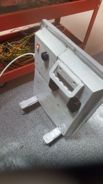 Продам обогреватели 1кВт и 0.5кВт