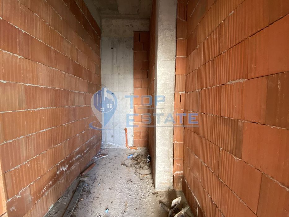 Продава се Заведение в Горна Оряховица - 277 кв.м за 1860 €/кв.м - Снимка #4