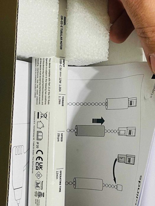 Kit de upgrade Eve MotionBlinds (Matter) pentru jaluzele rulou