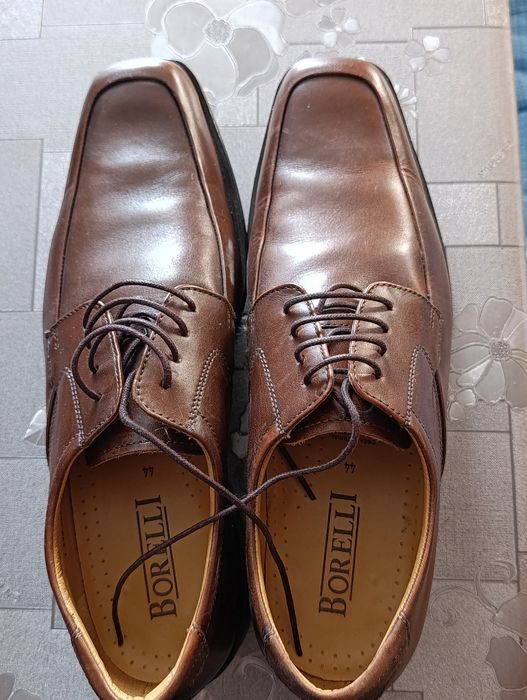 Продам мужские туфли.