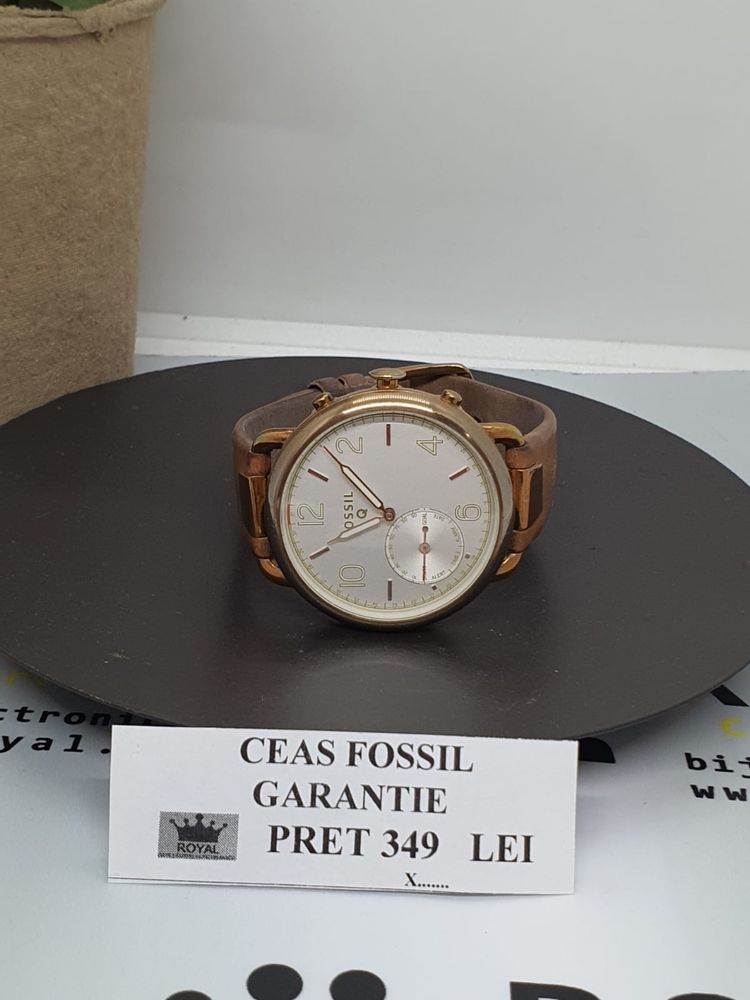 Amanet Royal Fossil Q Hibrid NDW2D Super Reducere Pitesti OLX.ro