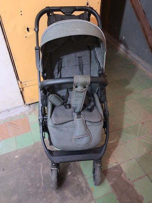 Продам детскую коляску