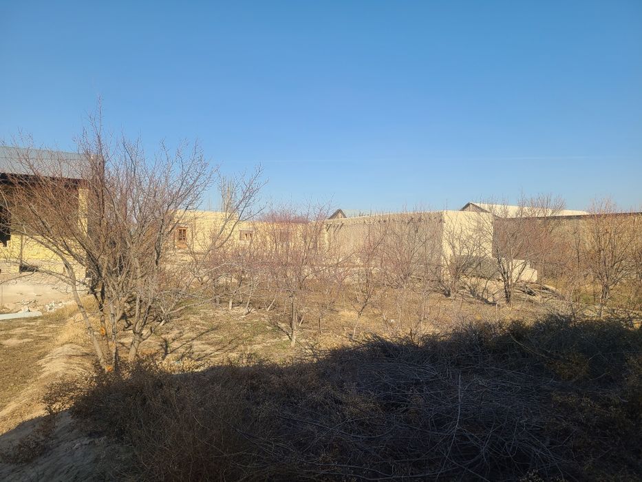 Участка сотилади