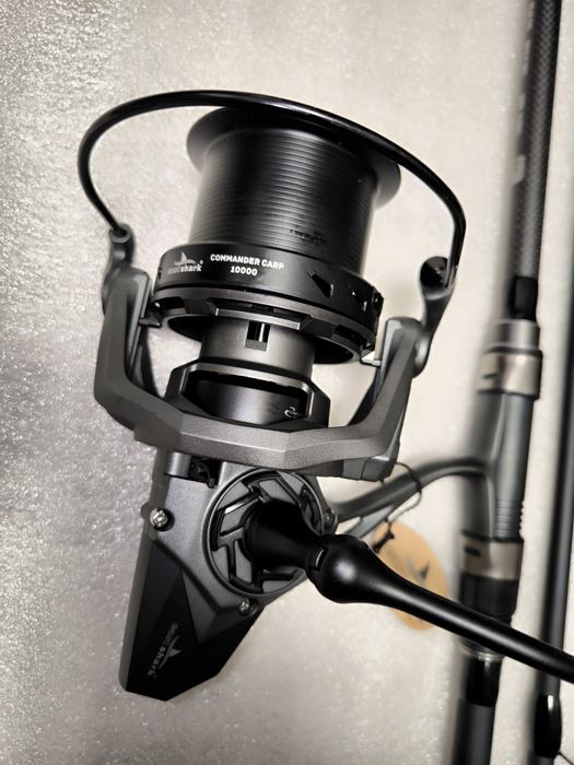 SET 4 Lansete FL EXCIA 3.90m 3.5lbs 2seg +  4 Mulinete Eastshark 10000