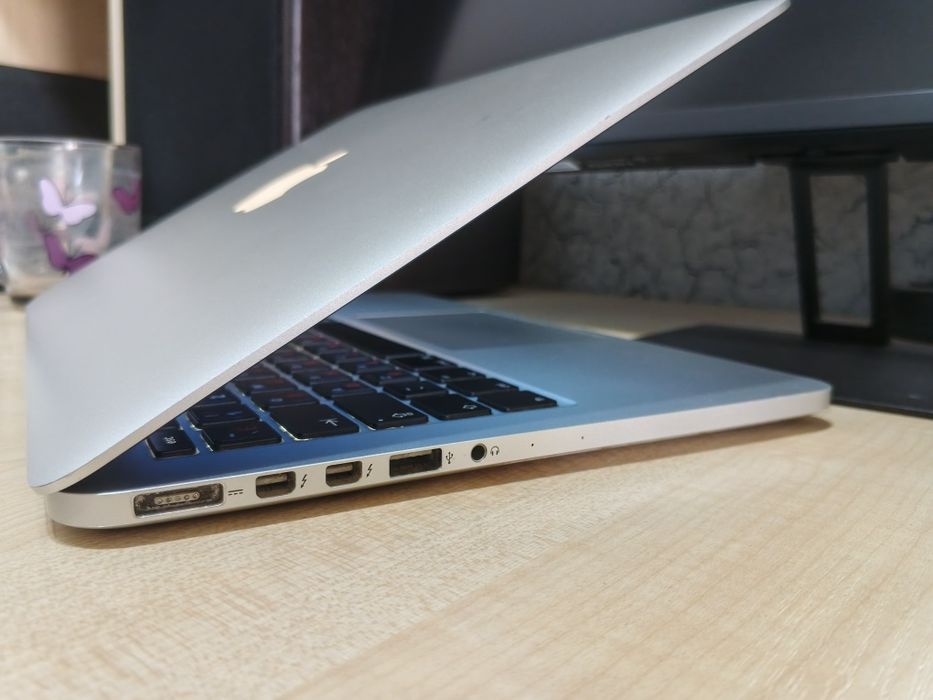MacBook Pro mid 2014 13,3" Retina/CORE™ i5- 4278U/8GB DDR3L/128GB SSD!