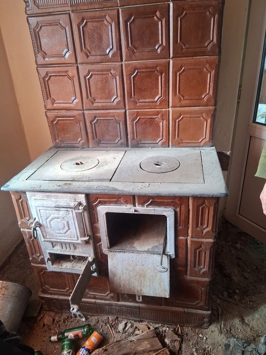 Vând sobă teracotă