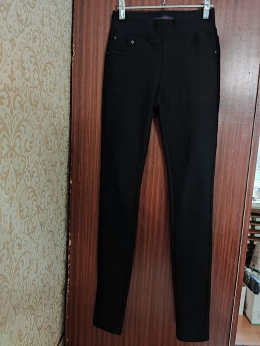 Продам брюки-лосины