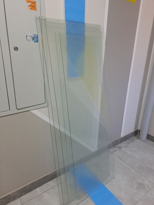 Продаю стекло 6мм