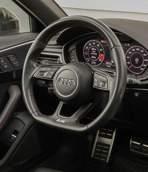 Волан S-line Audi A4 B9