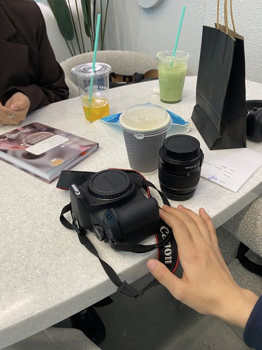 Canon 2000 d EOS