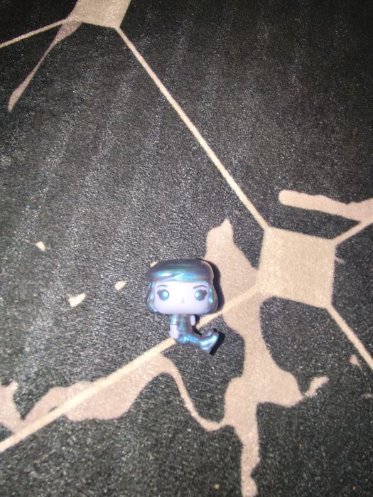 Фигурки очень странные дела