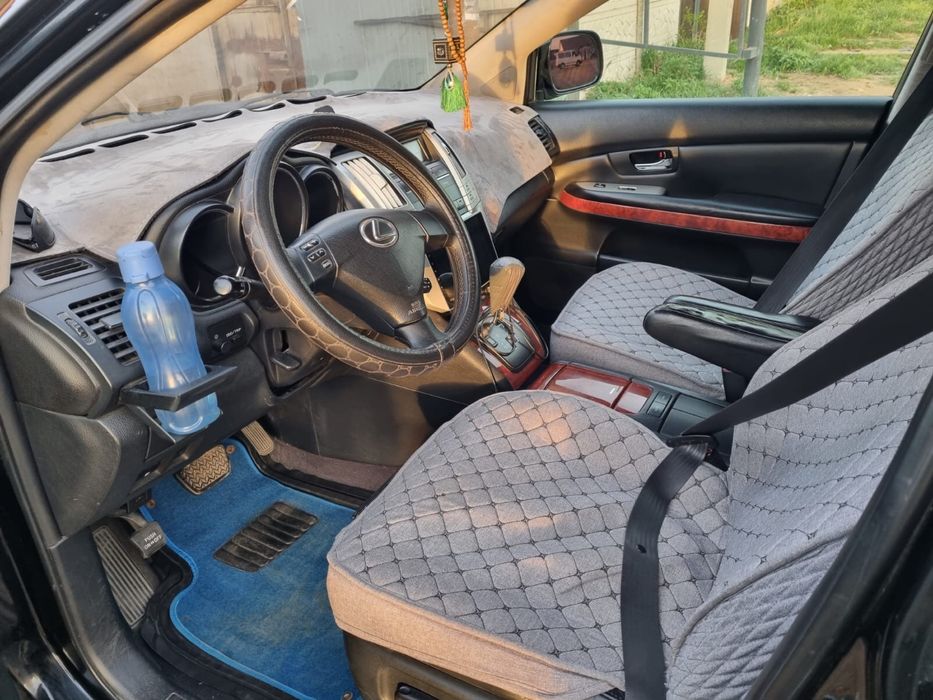 Кроссовер Lexus RX 300