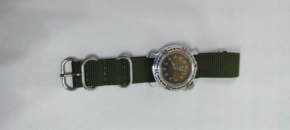 Винтидж Восток КОМАНДИРСКИ механичен водоустойчив часовник 17 камъка