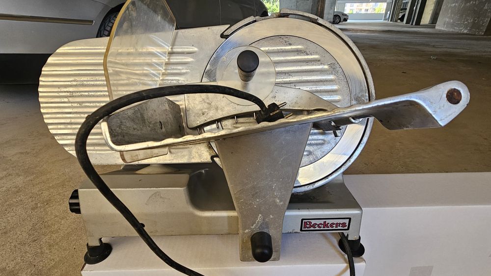 Feliator de carne Beckers