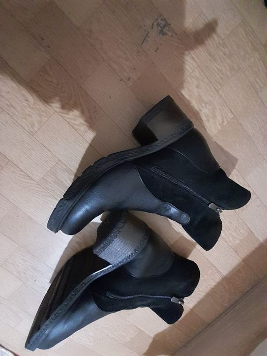 Боти от естественна кожа