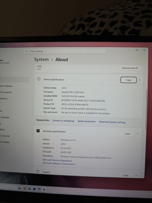 Vand laptop ca nou
