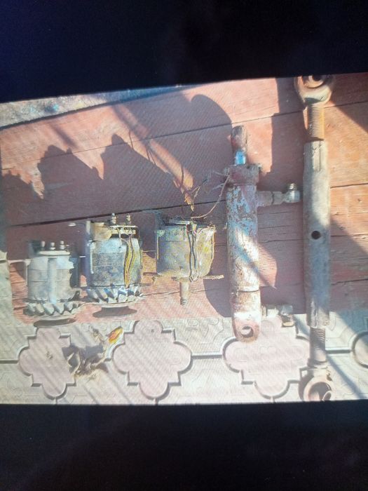 Продам  зап.части на трактор,