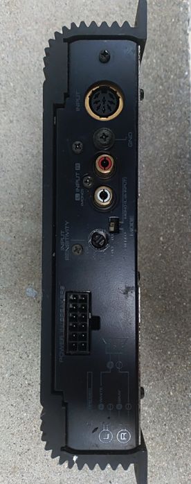 Продавам бас каса+Усилвател