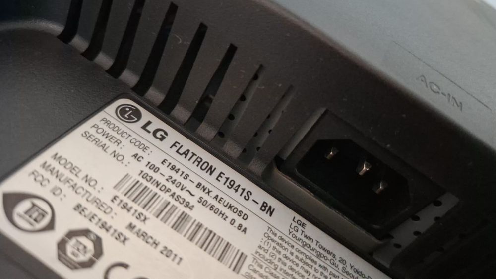 Мониторы для охраны и для игр