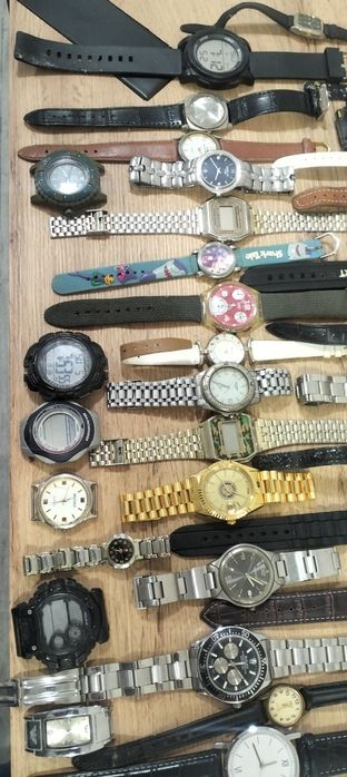 75Ceasuri Quartz pentru piese
