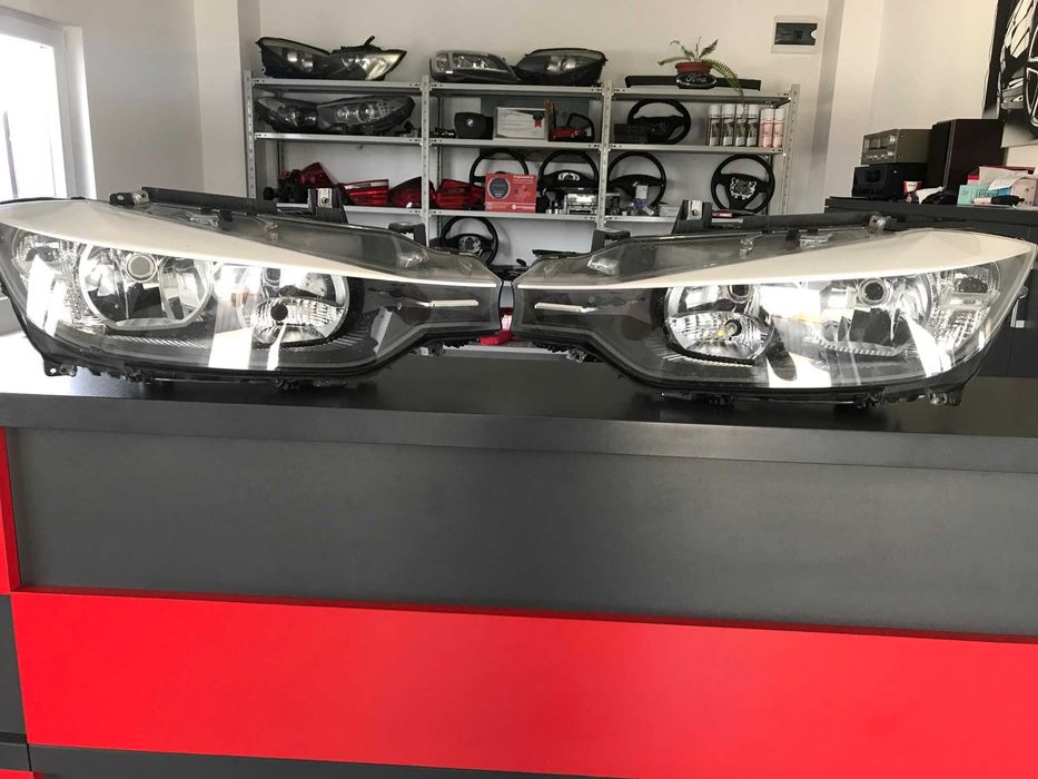 Far stanga dreapta BMW Seria 3 F30 F31, faruri BMW 7259539, 7259540