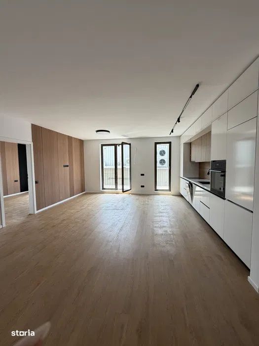 Apartament cu 2 camere, 56 mp, balcon, zona Eroilor — fotografia 1