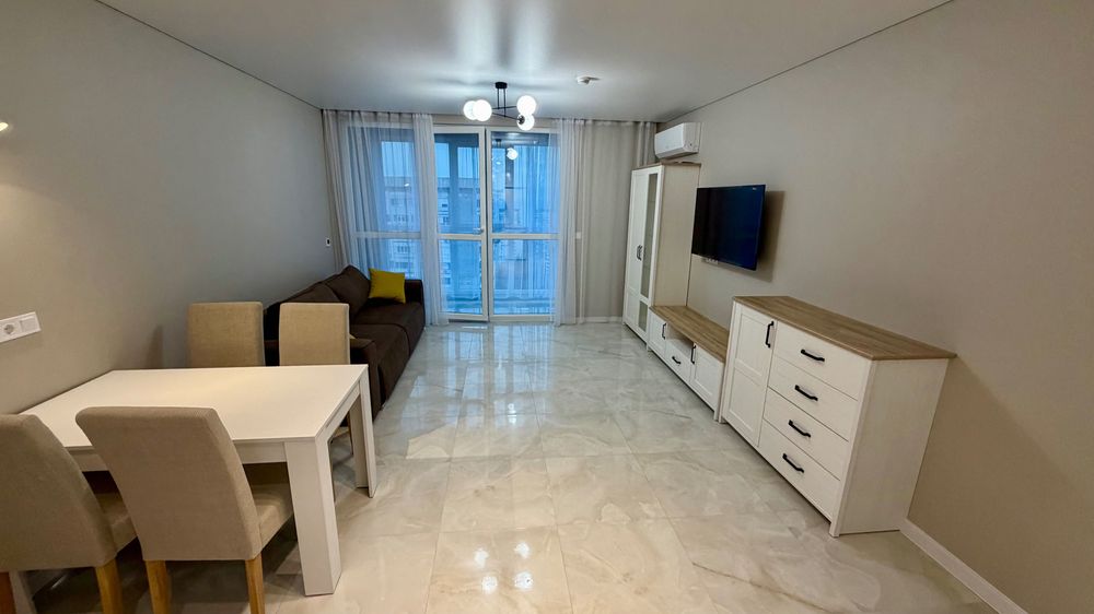 Нов двустаен апартамент с морска гледка + подземен паркинг