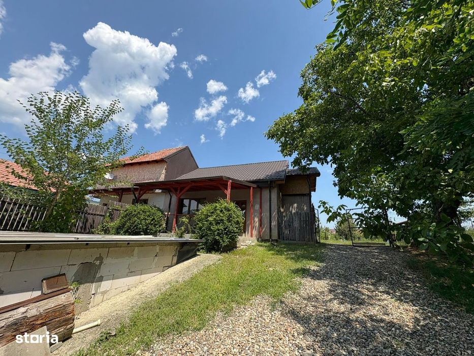 De vanzare casa Oituz-Bacau