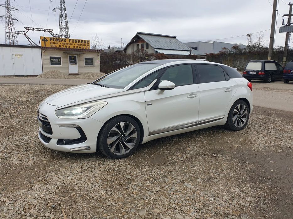 Citroën DS5 DS5 HDI Hybrid4 4 × 4 automat