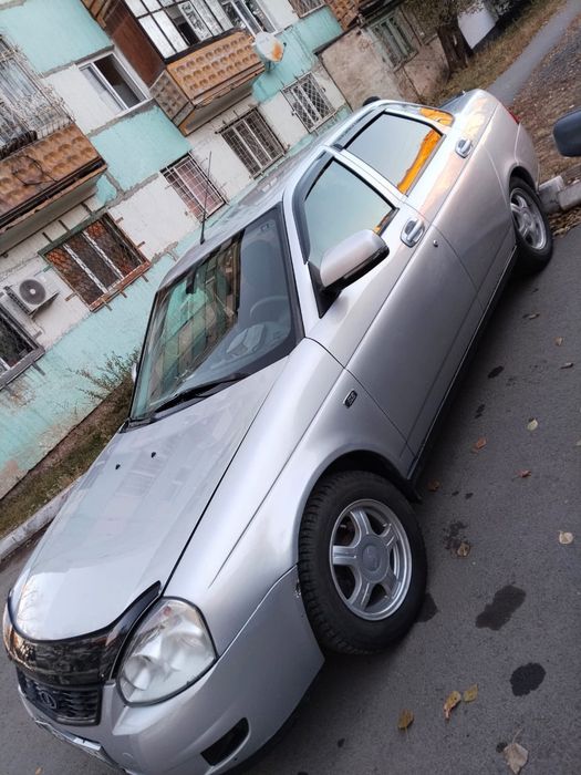 Приора 2012 года