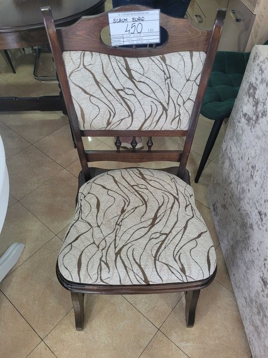 Masa lemn masiv marca Paris cu 6 scaune , in folie