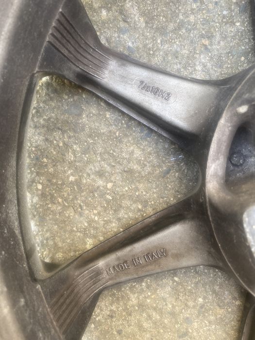 Джанти с лъчи 16 цола 5х100